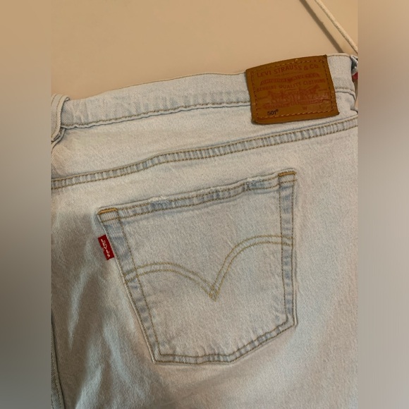 Plus Size Levi’s 501 - Picture 5 of 6
